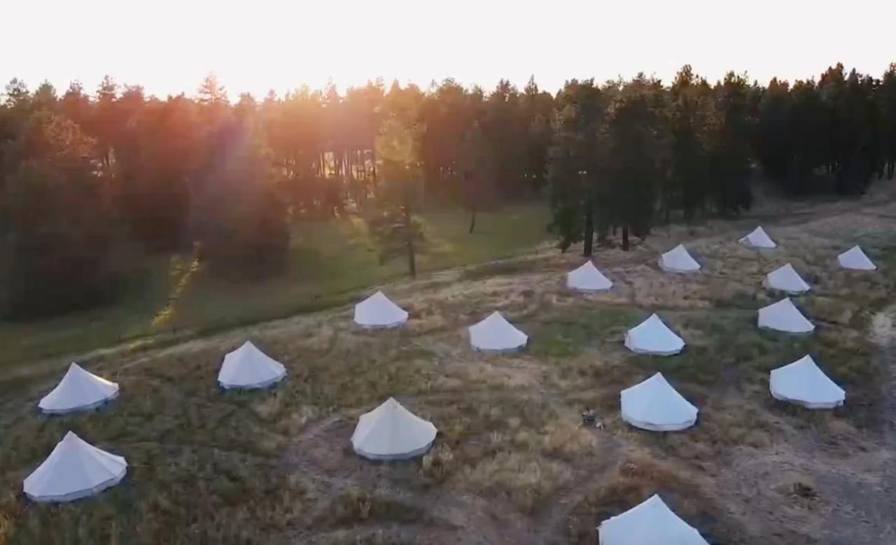 Wander Camp Glacier Coram Exterior foto